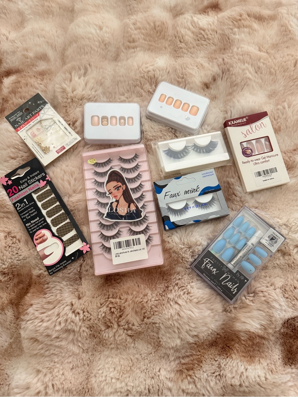 Women Accessories Hair Accessories - Assorted Beauty Set in Nude, Pink & Blue